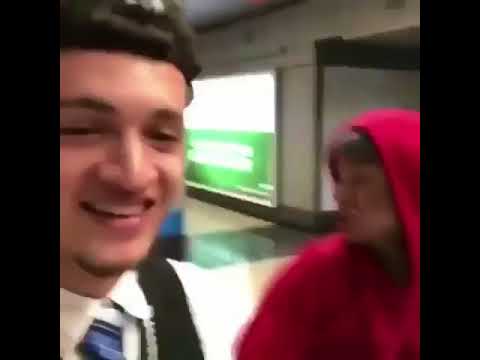 6ix9ine lands at O’Hare airport in Chicago