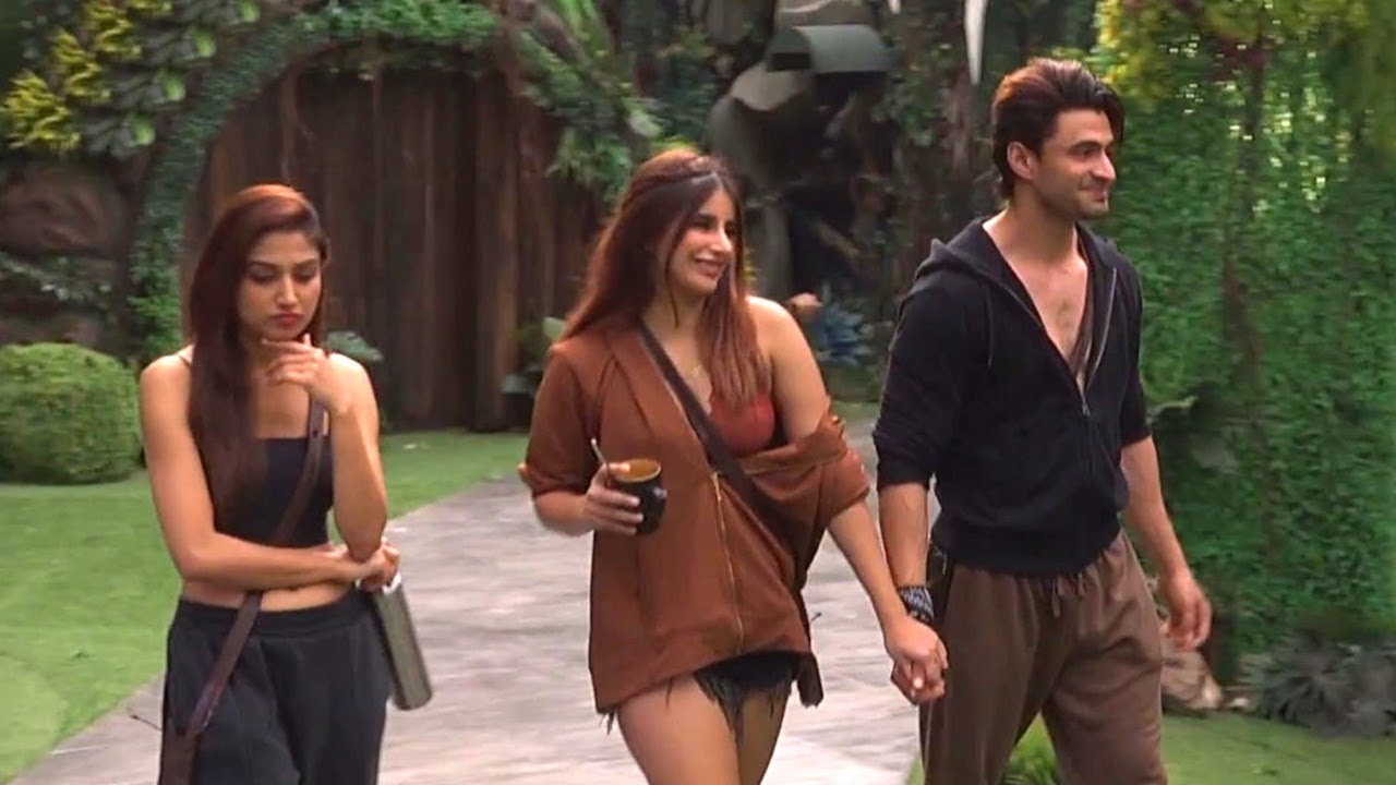 Bigg Boss 15: Miesha Iyer and Ieshaan Sehgaal Seen Spending Quality Time  With Each Other - YouTube