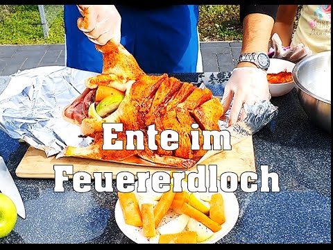 Video: Festliche Ente Im Ärmel Gebacken