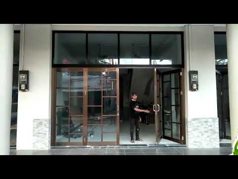  Pintu  lipat Aluminium  4 daun Denpasar  Bali  Indonesia YouTube