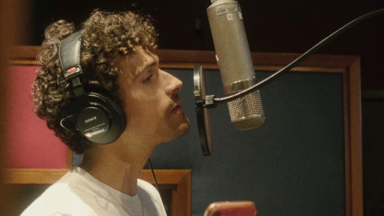 Watch Oscar Anton & @anagabriela - saudade (listen to it in the studio with us) on YouTube Watch Oscar Anton & @anagabriela - saudade (listen to it in the studio with us) on YouTube