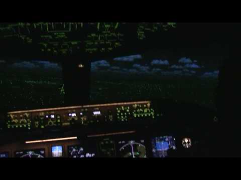 Boeing 777-200ER Full Motion Simulator. Annette - ...