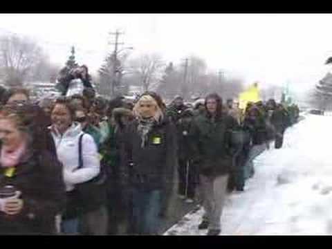 Newslink@5 reporter goes to Wilfred Laurier University to cover a rally in support of striking part-time teachers