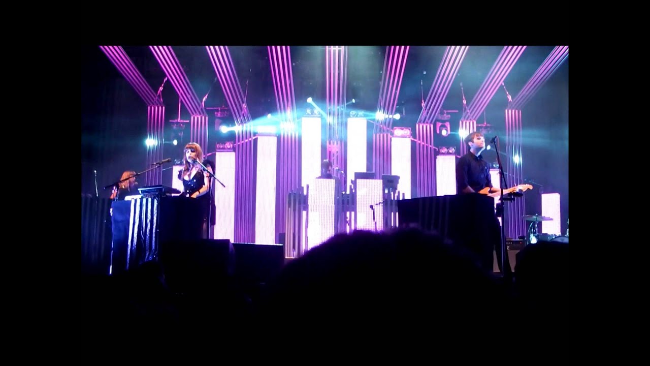The Postal Service - We Will Become Silhouettes (live)