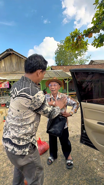 KASIHAN BELIAU NYETOP MOBIL GAK ADA YANG BERHENTI #kades #kadesmesuji #kadesmesujilampung #mesuji