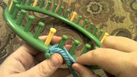How to Drawstring Cast on a round loom Loom Knit