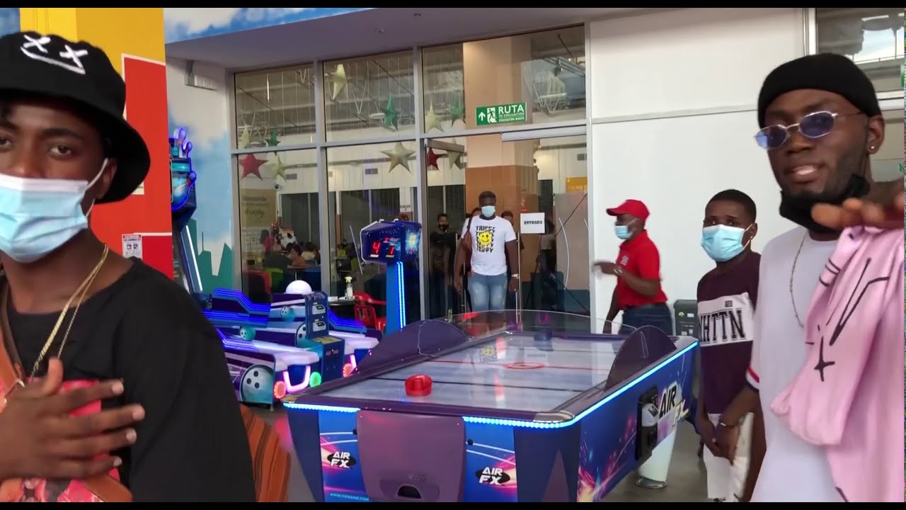 Bateando Lejos - Feezy Boyz Club feat. Bowns (Video Clip)