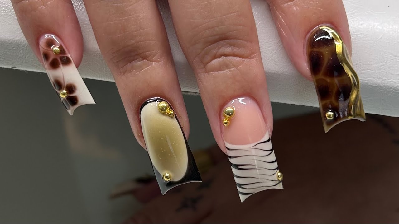 Mix & Match (Tortoise Print, Chrome, Blooming Flower) Freestyle Acrylic Nails| Refill