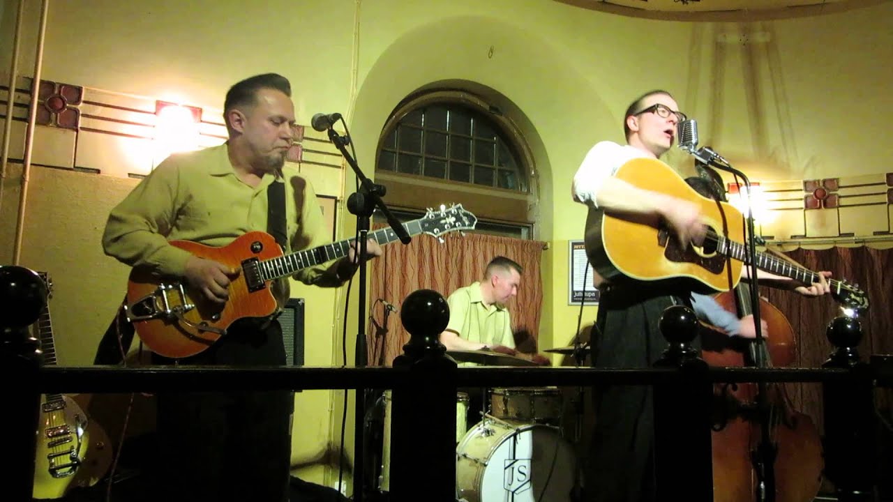 Mike Bell & The Belltones - Shake Some Action (live)