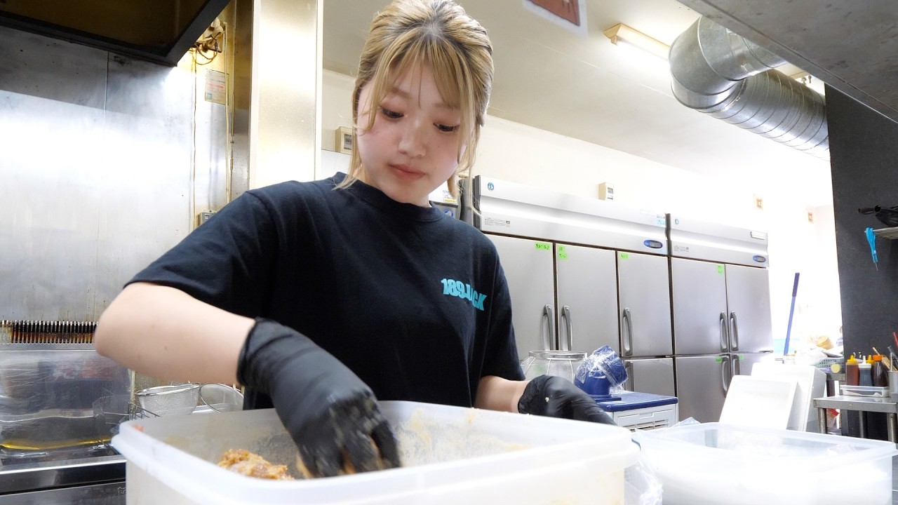 常識ぶっ壊れの爆量唐揚げ定食屋を超働く有能ギャルたちがぶん回す！愛知デカ盛り唐揚げ食堂3選