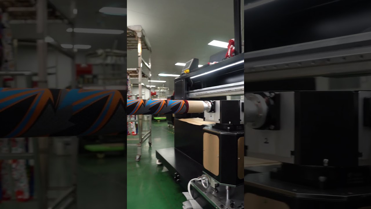 Four-axis rotary sock printer: Make every pair of socks unique