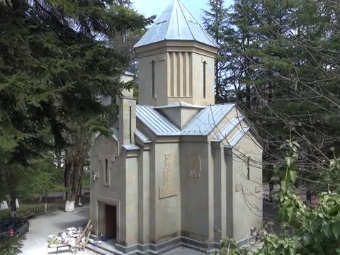 ბორჯომში წმ. ნიკოლოზის სახელობის ტაძრის რეაბილიტაცია მიმდინარეობს