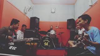 Karna Su Sayang [ master noob ] Cover by dian sarowera