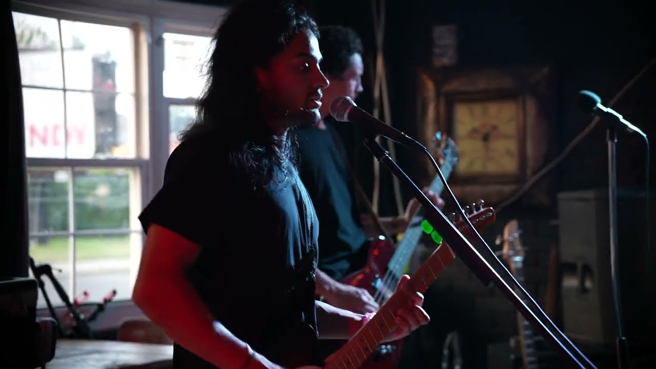 Quan - Intro / Late Octobter (Live @ Tail of the Junction June 20th)