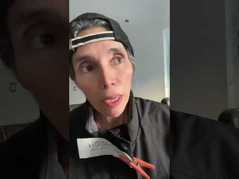 CUANDO ESPERAS QUE LLEGUE LA PAQUETERÍA- AdyVoce #asmr #roleplay