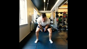 Uneven double kettlebell deastop clean 32kg (black) + 40kg (purple), 3 each side