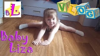 VLOG Лиза Садится на шпагат кувыркается делает мостик Gymnastiks twine VLOG Лиза Садится на шпагат кувыркается делает мостик Gymnastiks twine