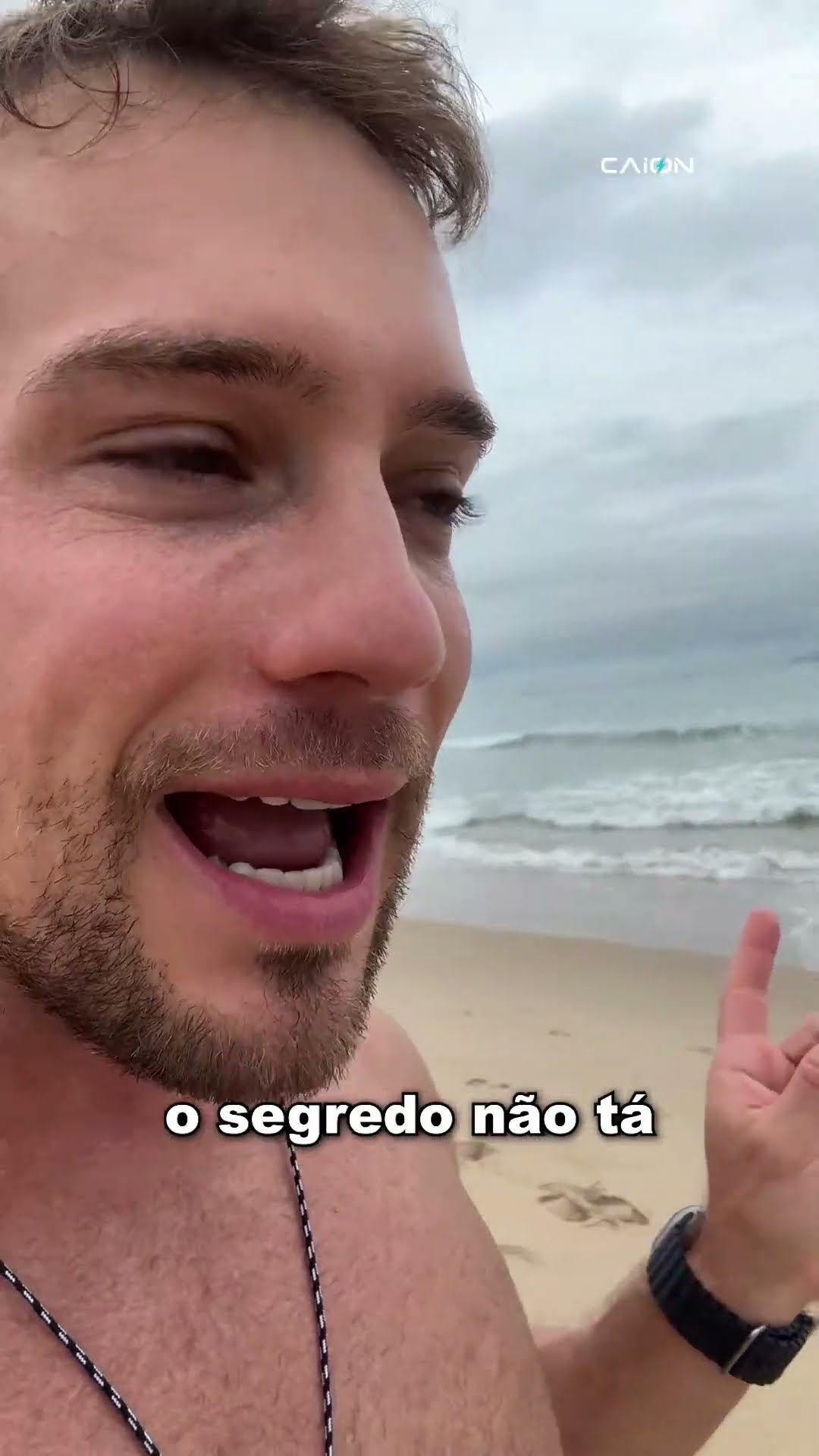 Eu me escondia na praia…