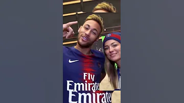 I think Neymar likes the PSG reporter 😏