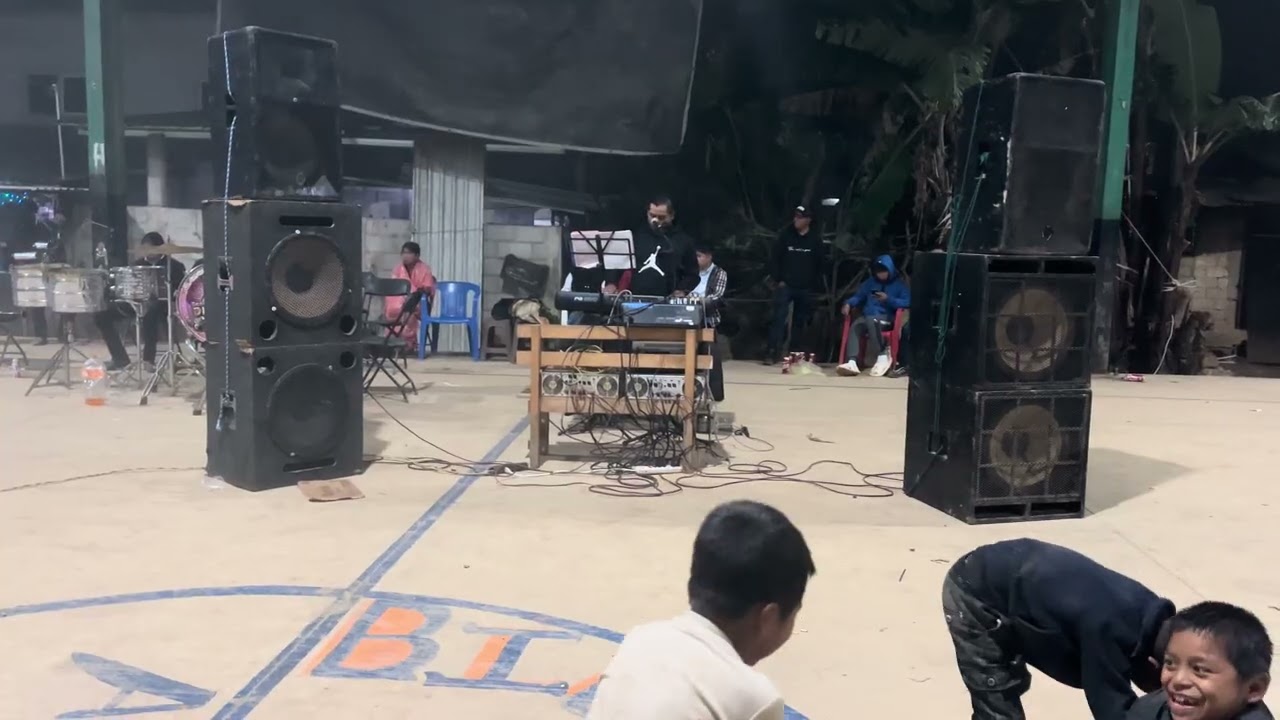 Rey y su clave en Apanguito 