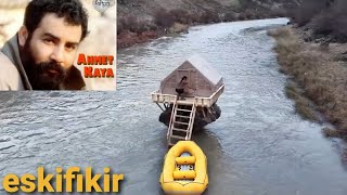 Akmet Kaya Biz Üoç Kişydig Şfet Şhow