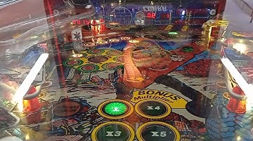 Cobra pinball gameplay