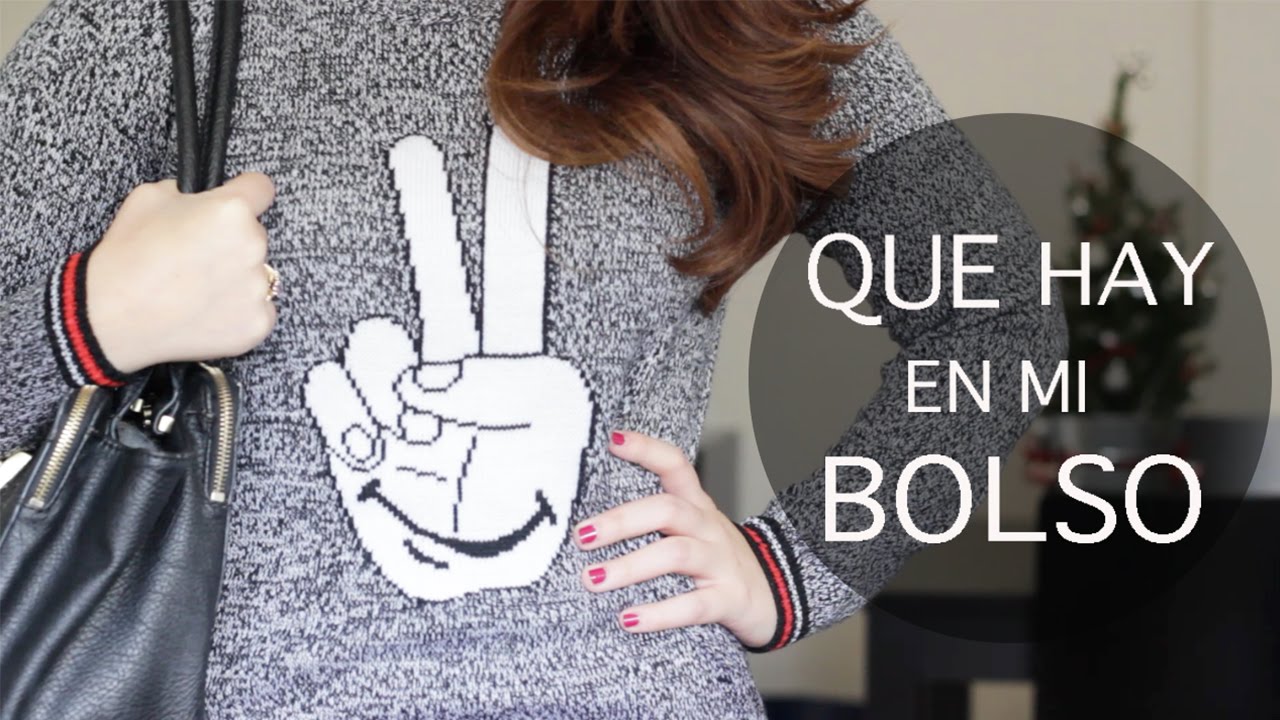 Qué hay en mi bolso | What The Chic tenida sunday suspense mp3