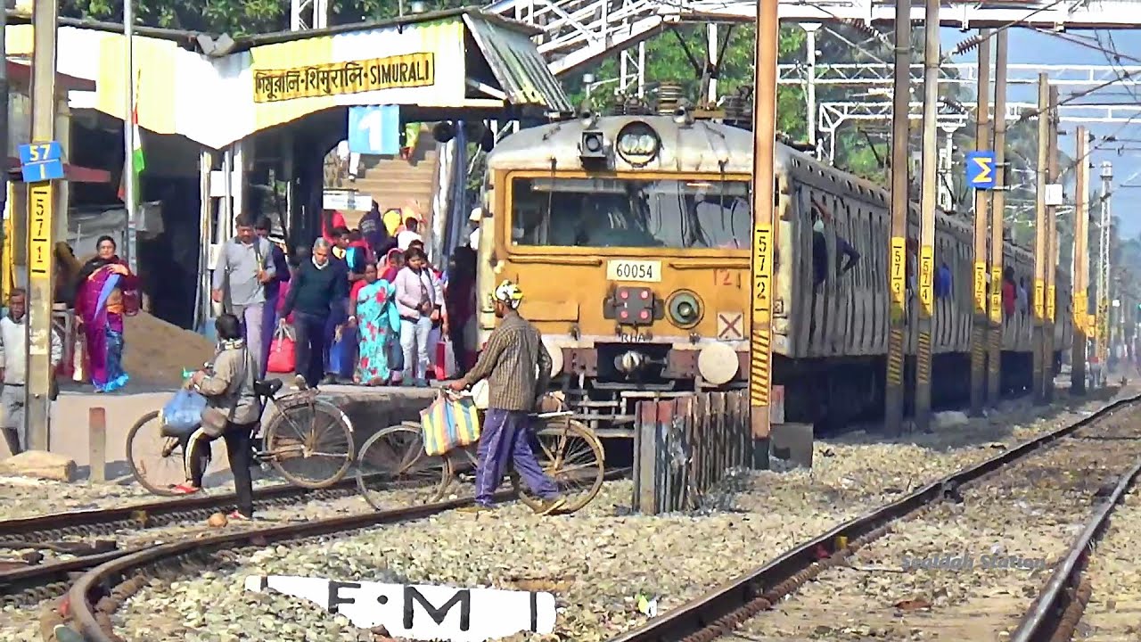 up-31829-sealdah-krishnanagar-local-train-skipping-simurali-railway