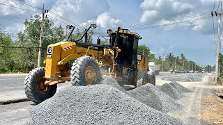 Motor grader CAT 140M ล้มกองหิน มิกซ์หินคลุก Mix