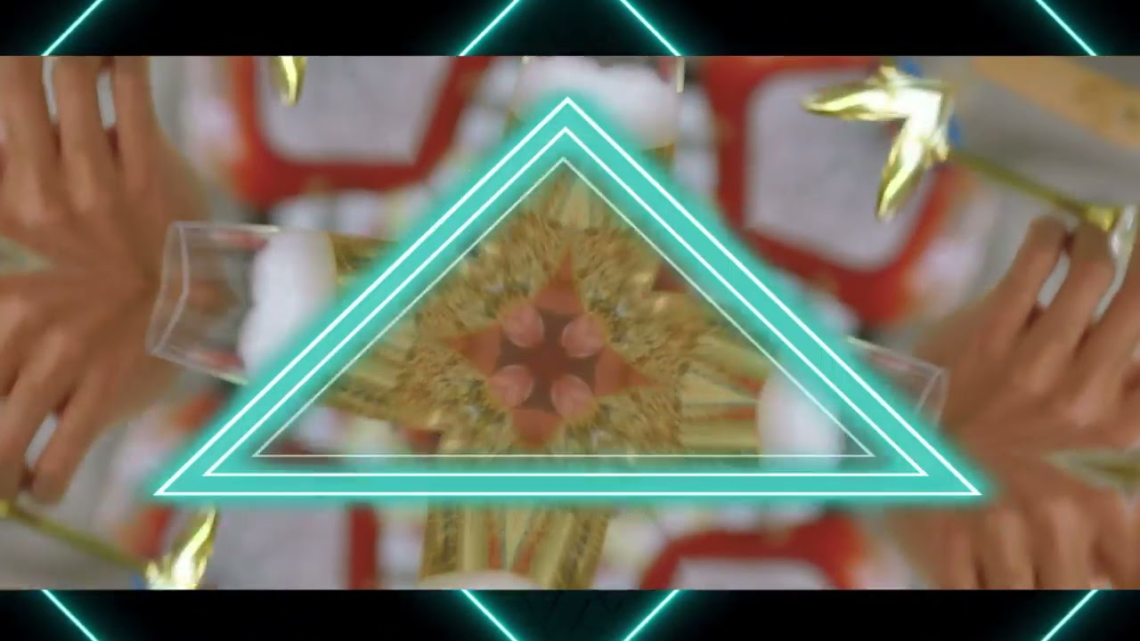 WATCHING  HOUSE OF CREATOR