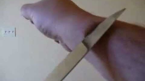 Shaving with Butter Knife. How to sharpen with Belt Sander. Razor sharp Edge!