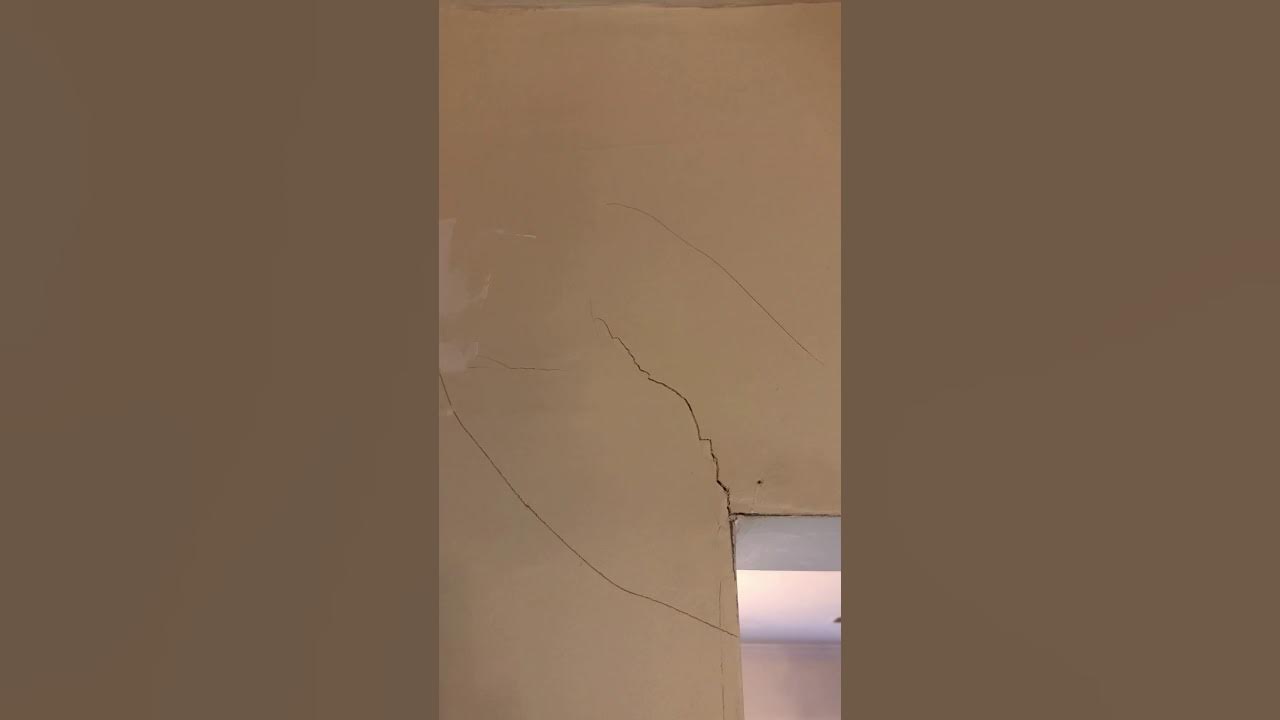 How to fix hairline and settling cracks in drywall? YouTube