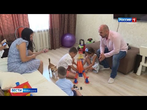 Многодетным малоимущим семьям в Чувашии помогут рублем