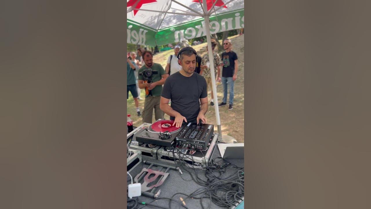 Scratch session with DJ Koco! Skopje Vinyl Convention #scratchdj #turntablist #turntablism