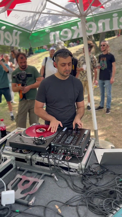 Scratch session with DJ Koco! Skopje Vinyl Convention #scratchdj #turntablist #turntablism