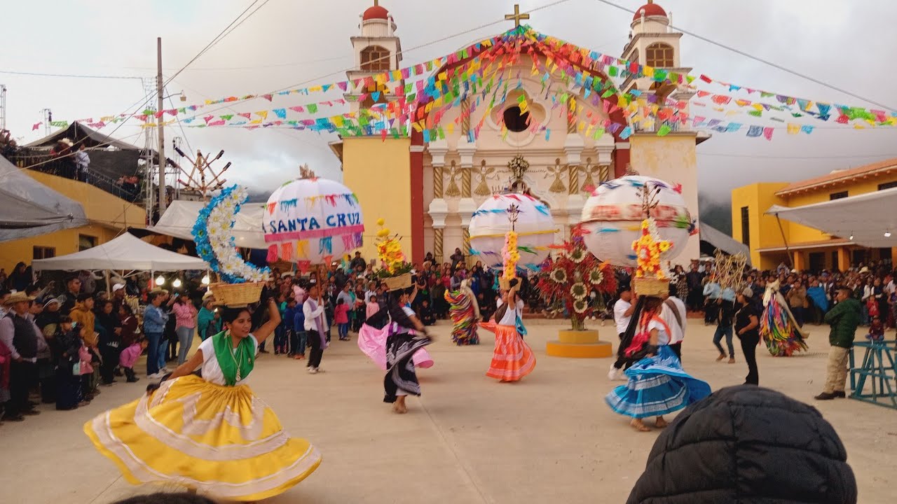 【超レア】san 「flor y fiesta,zaragoza」 This is how we celebrate the Patron Saint Festival with a