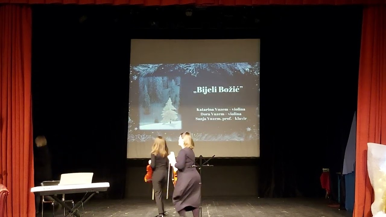 OŠ FKF - Božićna priredba 22.12.2022. - Bijeli Božić, U se vrime godišta, Dolazi nam Božić