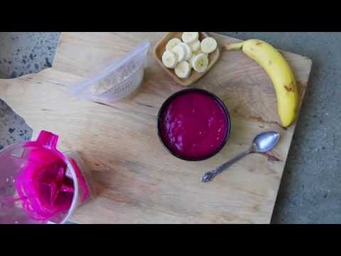 how-to-make-a-pink-dragon-fruit-smoothie-bowl