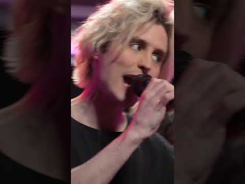 ⁠🤯 @ziferblatband розірвали футбольну студію MEGOGO своїм виступом наживо