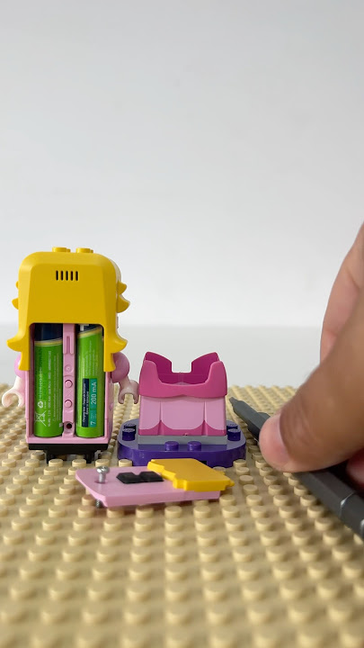 Building LEGO Princess Peach & Nee Batteries #lego #fun #peach #legopeach