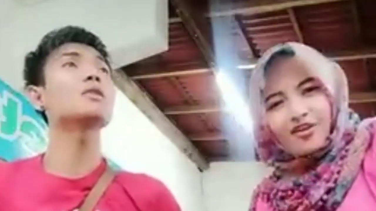 MOMENT MOMENT ROMANTIS TRI SUAKA DIANITA SARI !!!