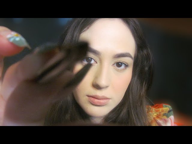 [ASMR] TIRANDO UMA SUJEIRA DO SEU OLHO