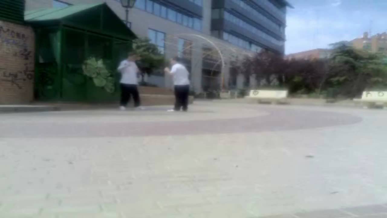 ● Ako y Emi ● Vol. 2 ● Happy B-Day Manu !