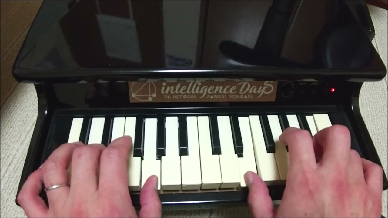 TM NETWORK「BEYOND THE TIME」をトイピアノで弾いてみました♪