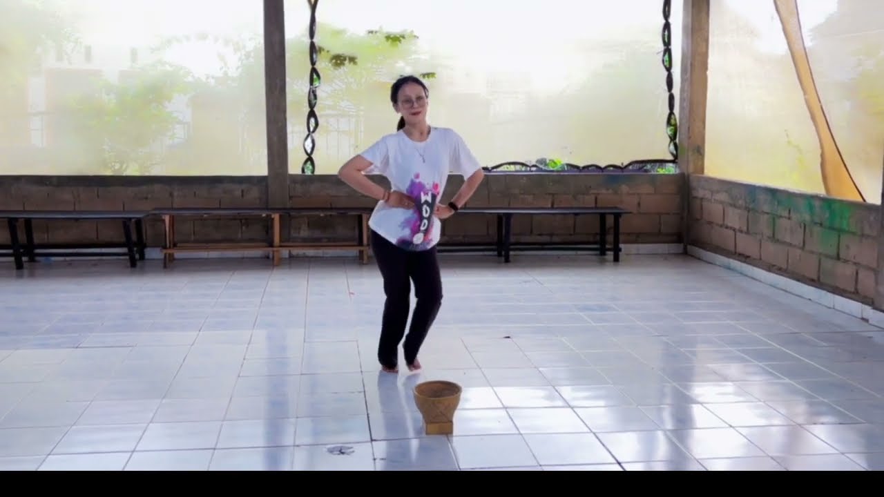 Tari Mbok Jamu 