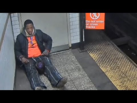 Police: Man pulls down woman's underwear, assaults her on subway