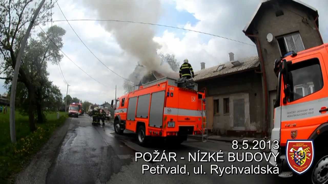 Požár domu v Petřvaldu (okres Karviná), 8.5.2013