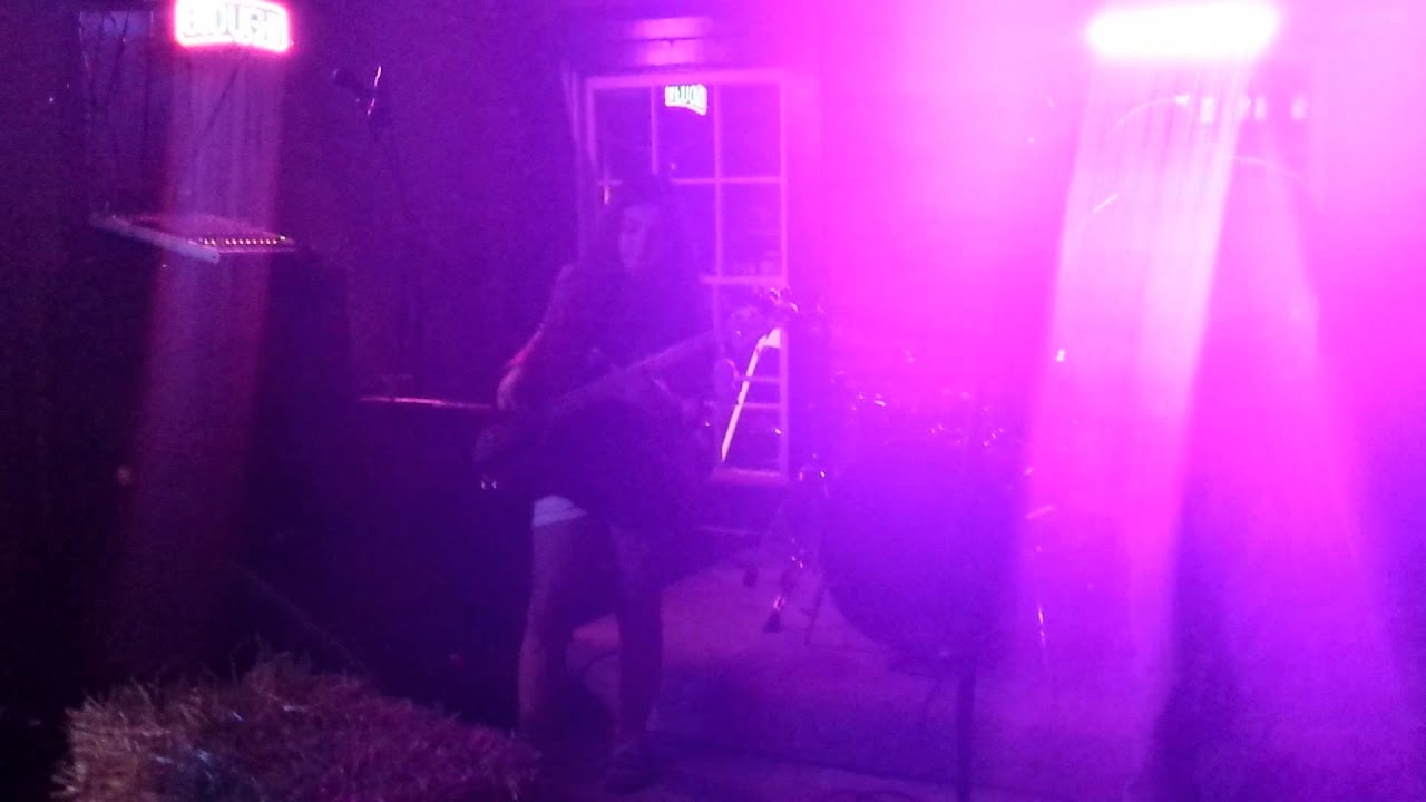 Mackenzie 11 years old on bass!