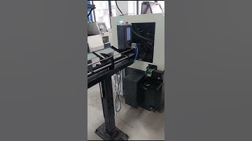 Automatic bar feeder showing