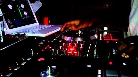 Numark NS7ii dj Kenchello scratch demo